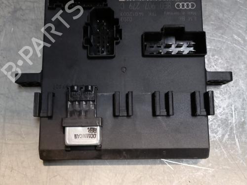 Used Fuse box AUDI A4 B6 (8E2) 1.9 TDI (130 hp) 28165069