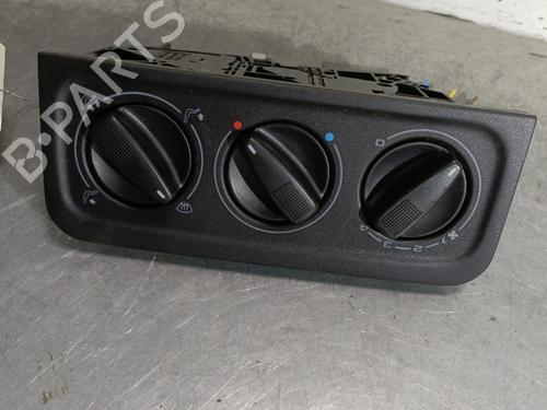 Used Climate control VW GOLF III (1H1) 1.6 (75 hp) 29081572