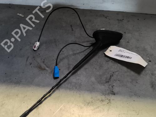 Used Antenna/Base PEUGEOT 308 II (LB_, LP_, LW_, LH_, L3_) 1.5 BlueHDi 130 (131 hp) 28354367