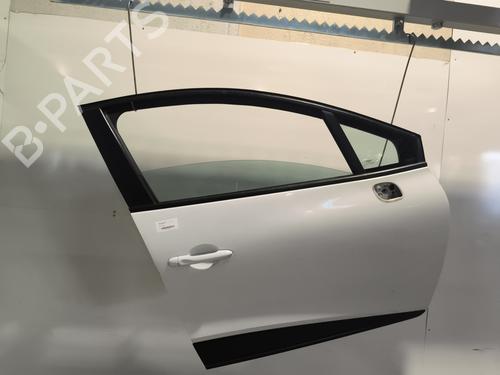 Right front door RENAULT CLIO IV (BH_) 0.9 TCe 90 (BHNF, BHMA, BHMH, BHJK, BHJR) 801008302R