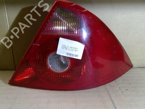 Used Right taillight FORD MONDEO III (B5Y) 2.0 16V TDDi / TDCi (115 hp) 21716084