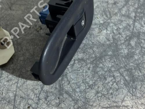 right-front-window-switch-renault-master-iii-van-fv-23-dci-145-fwd-fv0e-fv0f-fv0h-fv02-fv0m-fv0s-8200476809-2010-22905772 main image