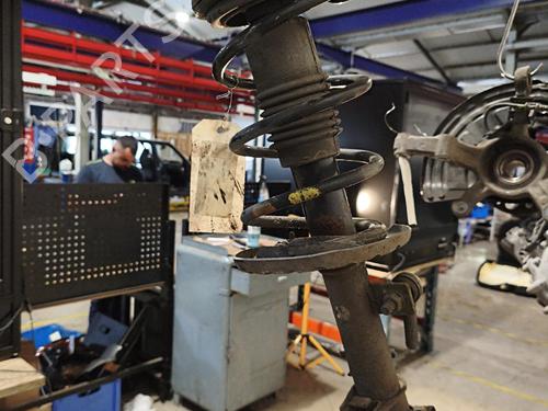 Used Left front shock absorber Left front shock absorber 39639048 39639048