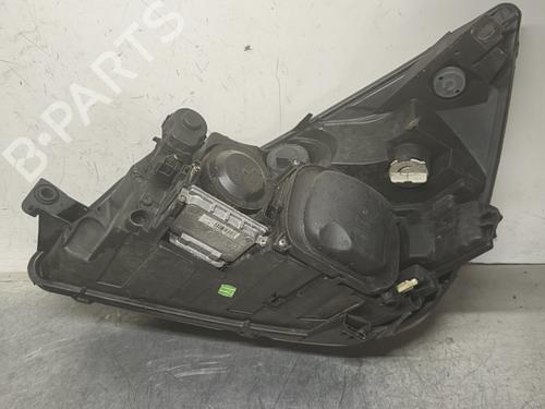 Used Right headlight Right headlight RENAULT ESPACE IV (JK0/1_) 2.0 dCi (JK03, JK04, JK1C, JK1G, JK1J, JK1K) (173 hp) 32995875 32995875