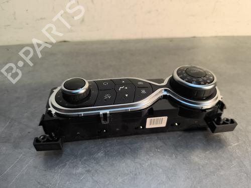 climate-control-dacia-sandero-ii-2012-29997439 main image