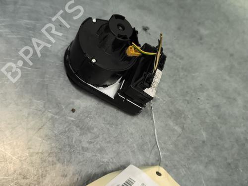 Commande de phare AUDI A1 (8X1, 8XK) 1.6 TDI (90 hp) 32995637