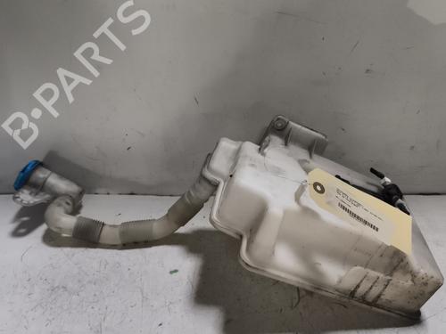Used Windscreen washer tank VW GOLF VI (5K1) 1.6 TDI (105 hp) 24847810