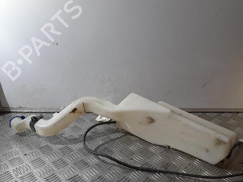 Used Windscreen washer tank FORD FIESTA V (JH_, JD_) 1.6 TDCi (90 hp) 21698423