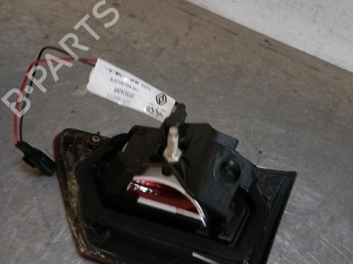 left-tailgate-light-renault-clio-iv-bh_-2012-2013-2014-2015-2016-2017-2018-2019-2020-2021-28443535 main image