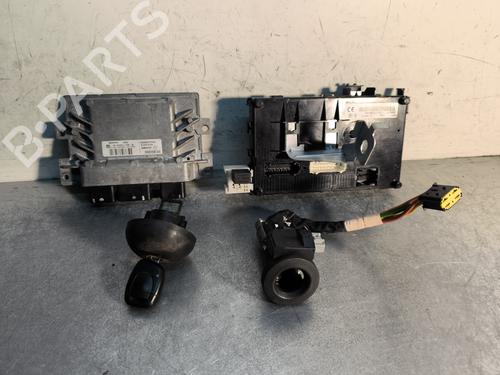 Module électronique RENAULT CLIO II (BB_, CB_) 1.2 16V (BB05, BB0W, BB11, BB27, BB2T, BB2U, BB2V, CB05,... (75 hp) 29733271