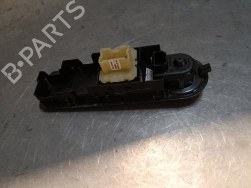 Used Left front window switch Left front window switch RENAULT CLIO IV (BH_) 1.5 dCi 75 (75 hp) 28443552 28443552