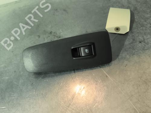 Used Right front window switch FIAT DUCATO Van (250_) 120 Multijet 2,3 D (120 hp) 29732687