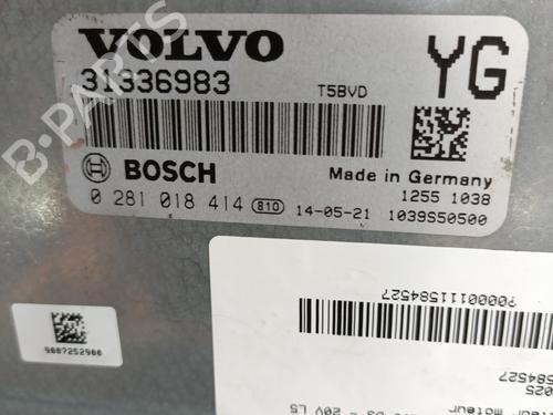 Used Engine control unit (ECU) VOLVO V40 Hatchback (525) D3 (150 hp) 29081618