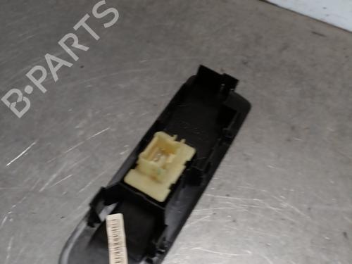 Used Right front window switch Right front window switch RENAULT CAPTUR I (J5_, H5_) 0.9 TCe 90 (90 hp) 29003607 29003607