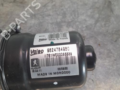 Used Front wiper motor Front wiper motor OPEL CORSA F (P2JO) 1.2 (68) (75 hp) 22789522 22789522