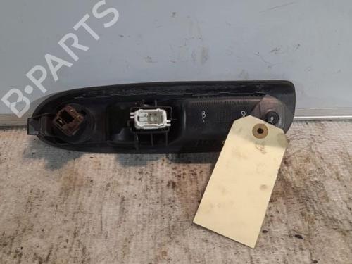 Used Right front window switch Right front window switch RENAULT CLIO II (BB_, CB_) 1.6 16V (BB01, BB0H, BB0T, BB14, BB1D, BB1R, BB2KL, BB3G... (107 hp) 21722050 21722050