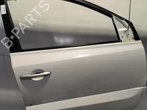 Used Right front door RENAULT KOLEOS I (HY_) 2.0 dCi 4x4 (HY0K) (150 hp) 23445554