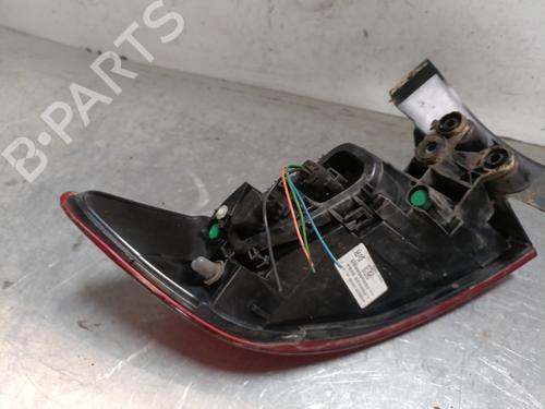 right-taillight-renault-clio-iv-bh_-2012-2013-2014-2015-2016-2017-2018-2019-2020-2021-27893819 main image