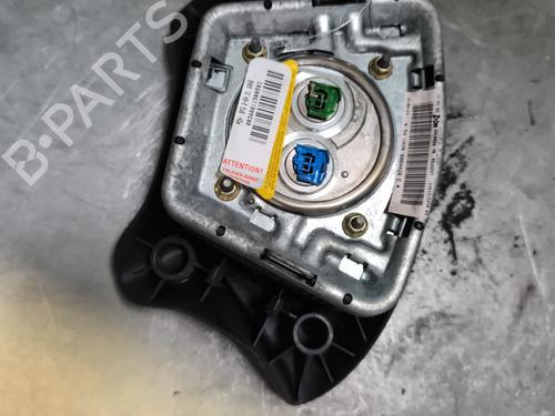 Used Driver airbag PEUGEOT 807 (EB_) 2.0 HDi (107 hp) 28164912