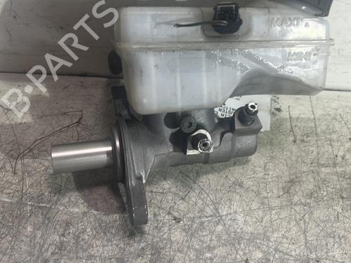 Used Brake master cylinder Brake master cylinder DACIA DUSTER (HS_) 1.5 dCi 4x4 (109 hp) 28302277 28302277