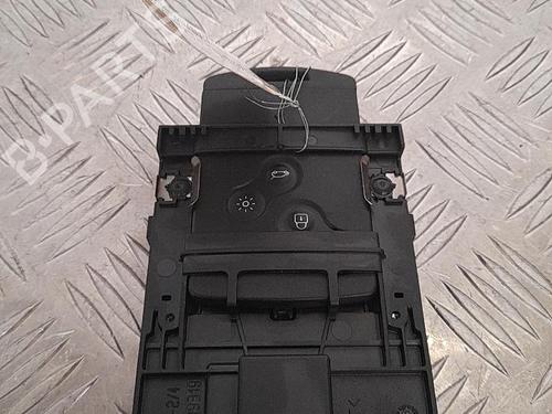 Used Card reader RENAULT MEGANE III Coupe (DZ0/1_) 1.5 dCi (DZ0B) (106 hp) 21702730