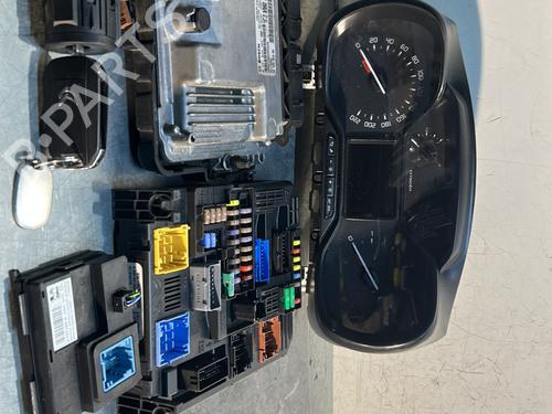 Used Electronic module Electronic module CITROËN C3 III Van (SX_, SY_) BlueHDi 100 (102 hp) 31258021 31258021