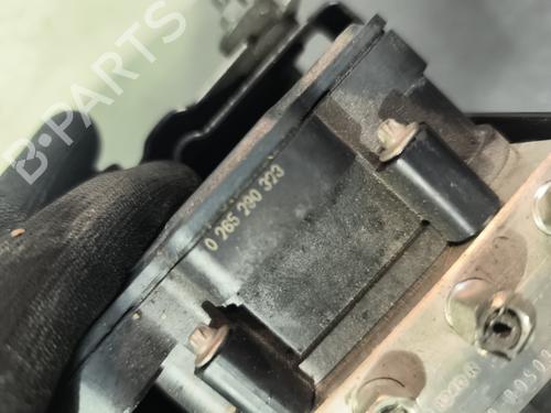 Used ABS pump ABS pump RENAULT KADJAR (HA_, HL_) 1.5 BLUE dCi 115 (HLA6) (116 hp) 29732942 29732942