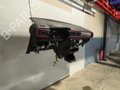 Used Dashboard Dashboard CITROËN C3 III (SX) 1.2 THP 110 (SXHNPS, SXHNZT, SXHNZ6) (110 hp) 30948073 30948073