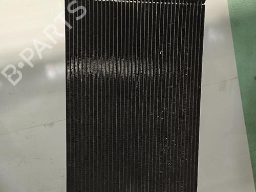 Radiador A/A Radiador A/A VW GOLF IV (1J1) 1.9 TDI (101 hp) 37502353 37502353