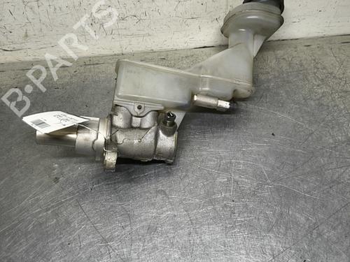 Hovedbremsecylinder Hovedbremsecylinder 32994108 32994108