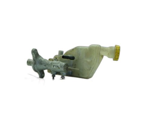 brake-master-cylinder-citroen-c2-jm_-2003-2004-2005-2006-2007-2008-2009-2010-2011-2012-2013-2014-2015-2016-2017-36554203 main image