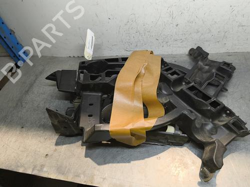 Used Rear bumper bracket Rear bumper bracket 38229809 38229809