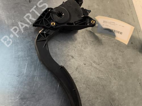 Pedal RENAULT CAPTUR I (J5_, H5_) 1.5 dCi 90 (J5N4, J5M5, J5MW, J5M6, J5AL, J5AJ) (90 hp) 30552693