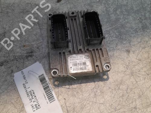 Used Control unit FIAT 500 (312_) 1.2 (312AXA1A) (69 hp) 22421618