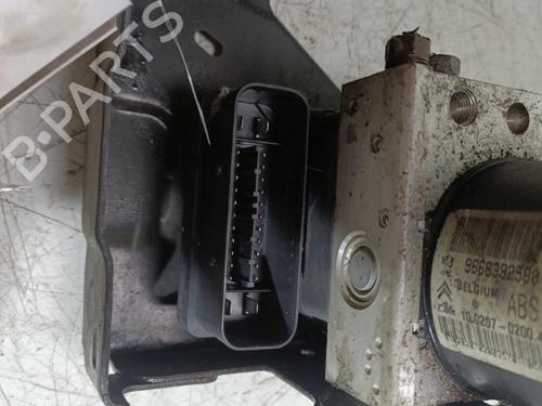 Used ABS pump ABS pump CITROËN C3 II (SC_) 1.4 HDi 70 (SC8HZC, SC8HR0, SC8HP4) (68 hp) 21717447 21717447
