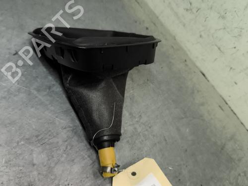 Used Shift knob VW POLO V (6R1, 6C1) 1.2 (70 hp) 31872222