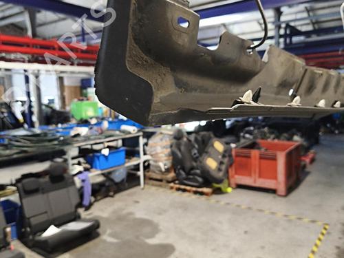 Used Right sideskirt Right sideskirt 39640544 39640544