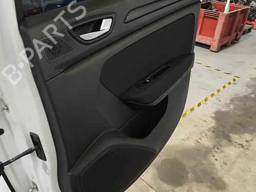 right-rear-door-renault-megane-iv-grandtour-k9amn_-2016-38270240 main image