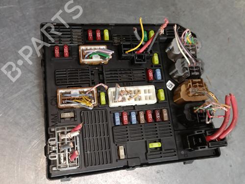 Fuse box RENAULT GRAND SCÉNIC III (JZ0/1_) 1.5 dCi (JZ09, JZ0D, JZ10, JZ14, JZ1G, JZ29, JZ2C) | BP29330657E1 