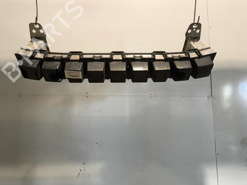 front-bumper-reinforcement-jeep-renegade-suv-bu-b1-bv-2014-33843180 main image