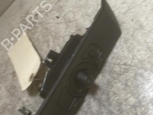 Used Headlight switch BMW 5 (E60) 530 d (218 hp) 21798040