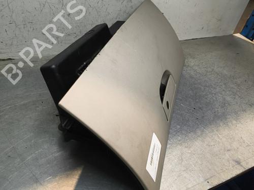 glove-box-chrysler-300c-lx-le-2004-32996954 main image