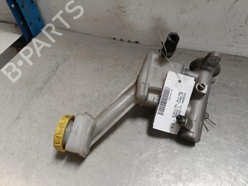 Used Brake master cylinder NISSAN X-TRAIL I (T30) 2.2 Di 4x4 (114 hp) 28302471