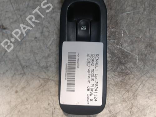 Used Right front window switch Right front window switch RENAULT MODUS / GRAND MODUS (F/JP0_) 1.2 (103 hp) 22034783 22034783