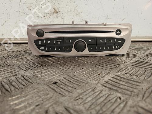 Used Radio RENAULT MEGANE III Hatchback (BZ0/1_, B3_) 1.5 dCi (106 hp) 21697569