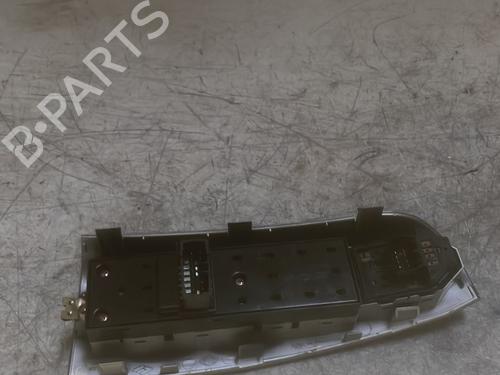 Left front window switch KIA SPORTAGE II (JE_, KM_) 2.0 CRDi 4WD | BP22233977I27 
