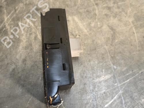 Used Left front window switch Left front window switch VW POLO V (6R1, 6C1) 1.4 TDI (75 hp) 32996245 32996245