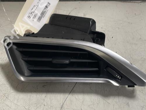Used Air vent PEUGEOT 208 I (CA_, CC_) 1.6 HDi (114 hp) 24526404