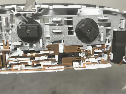 interior-roof-light-ford-kuga-i-2008-2009-2010-2011-2012-32995939 main image