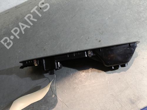 Used Right front window switch Right front window switch RENAULT MEGANE III Grandtour (KZ0/1) 1.5 dCi (KZ09, KZ0D, KZ1G, KZ29, KZ14, KZ1W, KZ10, KZ1F,... (110 hp) 29081428 29081428